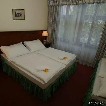 Szálloda Lunik Prága