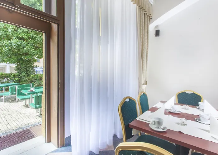 Lunik Hotel 3*