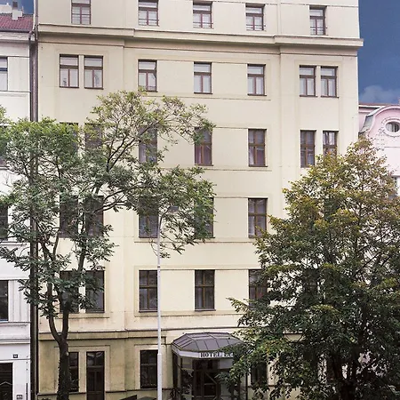Lunik 3* Prag