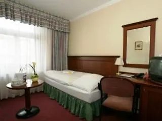 Lunik Hotel 3*