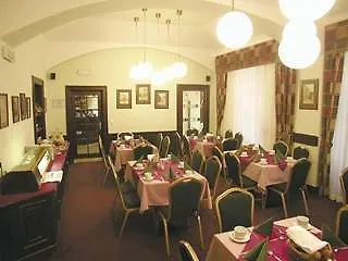 Lunik Hotel 3*