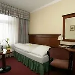 Lunik Szálloda 3*