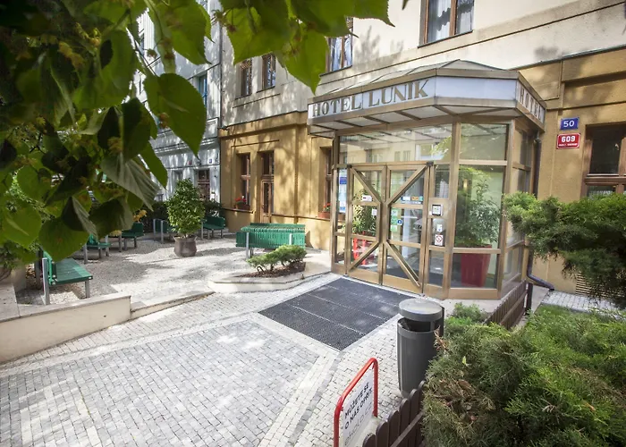 Lunik Hotel